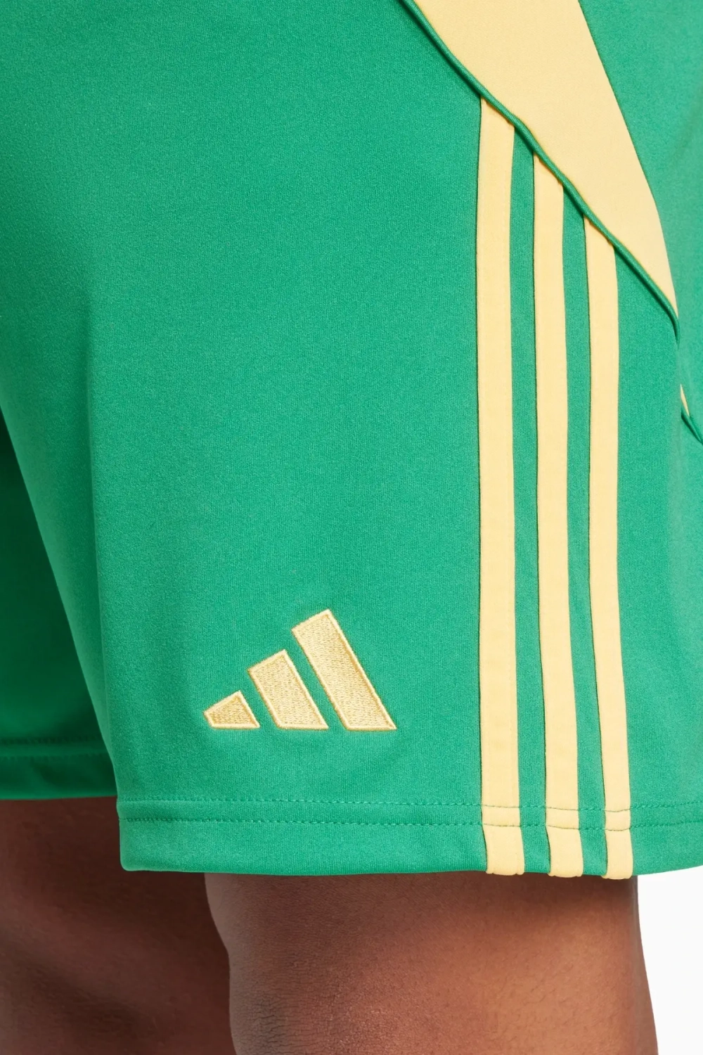 Шорты adidas Tiro 24 Training - зеленый