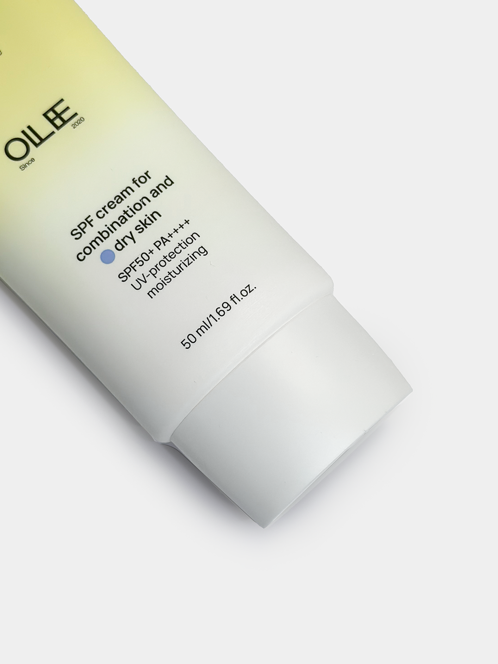 Солнцезащитный крем для жирной и комбинированной кожи SPF50+