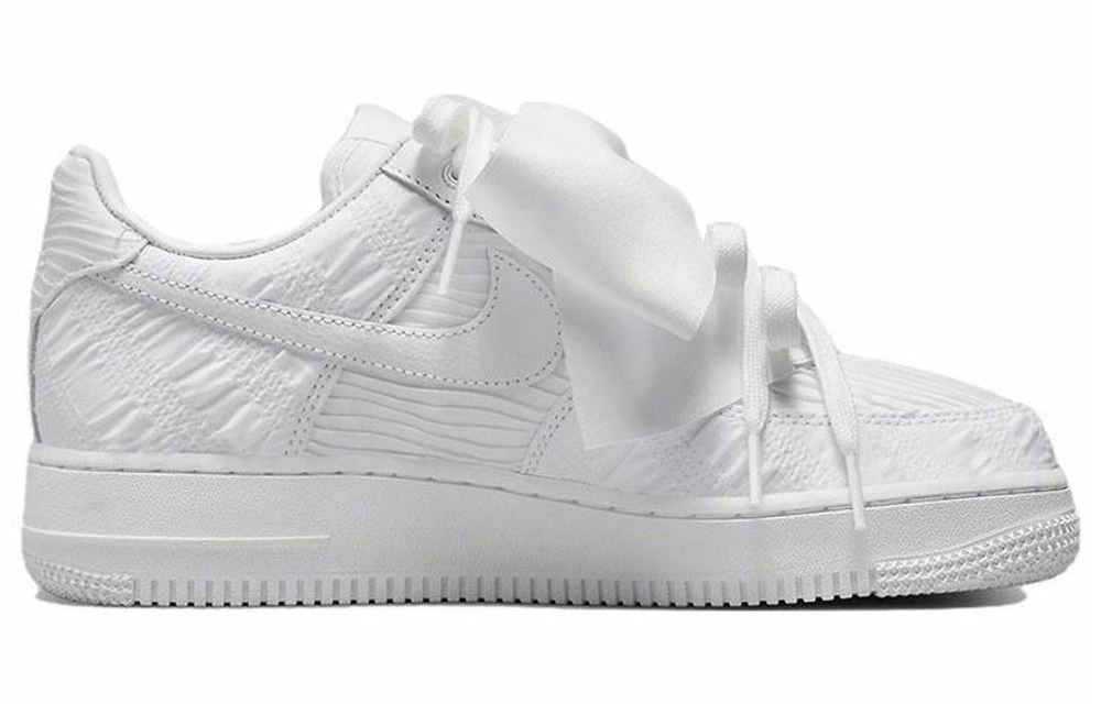 Кроссовки Nike Air Force 1 Lx "Triple White" (Женская размерная сетка)