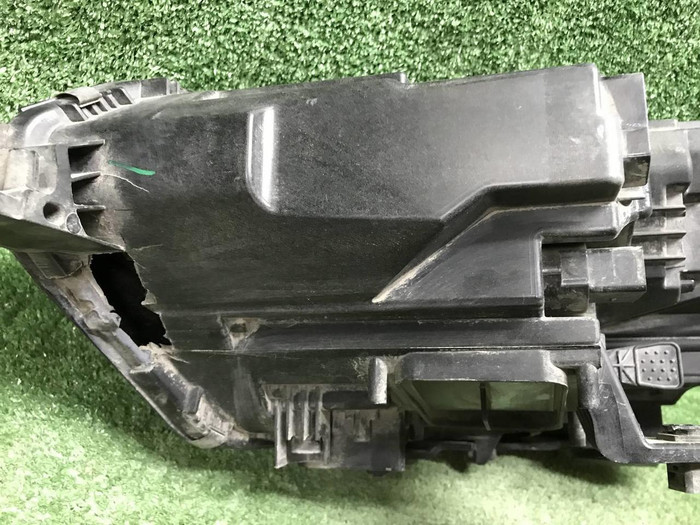 Фара правая VW Polo 6 (2020-2022) LED