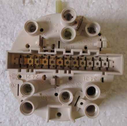 Датчик уровня воды для стиральной машины Indesit (Индезит)/Ariston (Аристон) 035775