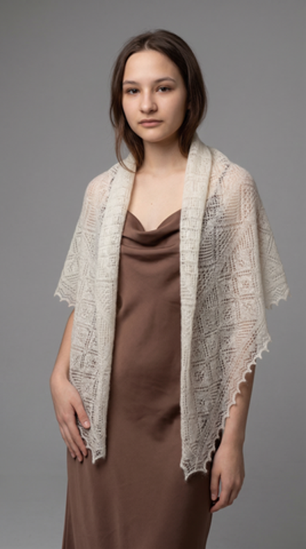 Оренбургский пуховый платок-паутинка А110-01 белый отбеленный