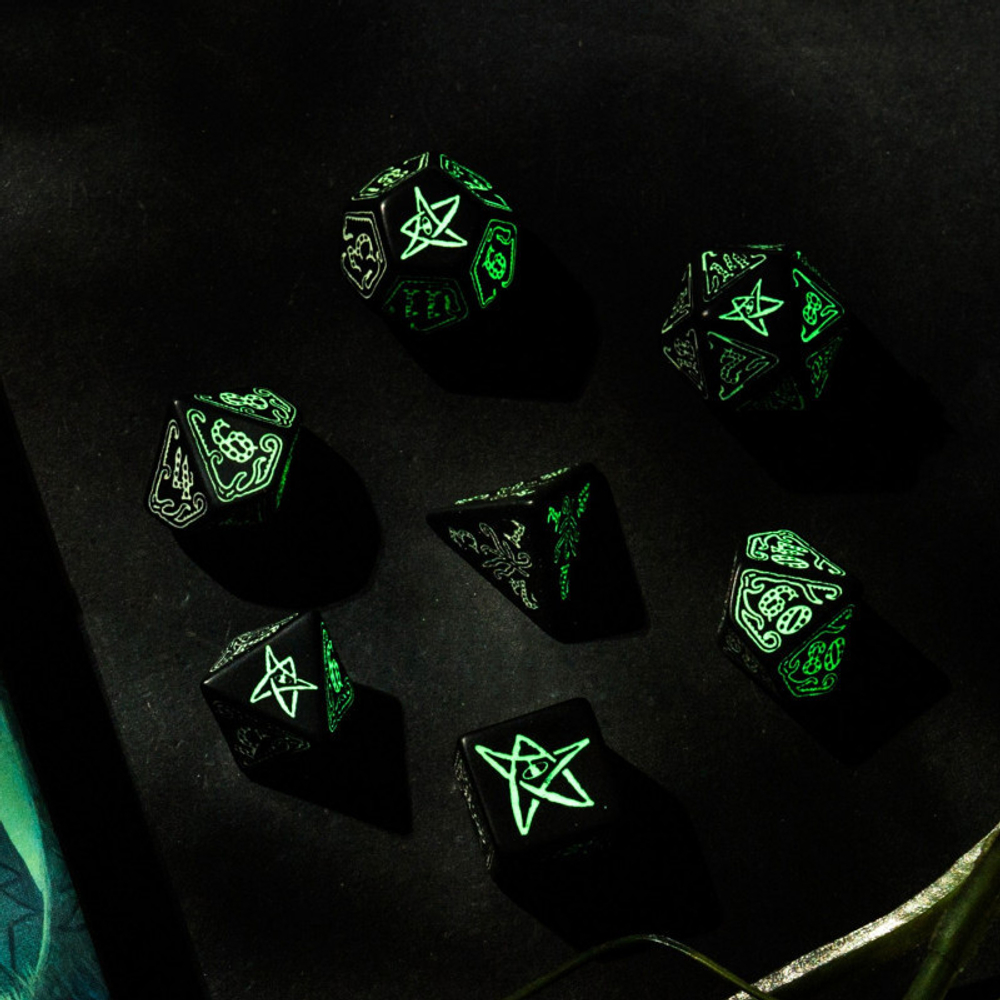 Call of Cthulhu Black & glow-in-the-dark Dice set (7)