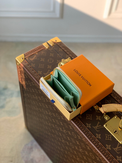 Louis Vuitton Zippy Coin Purse