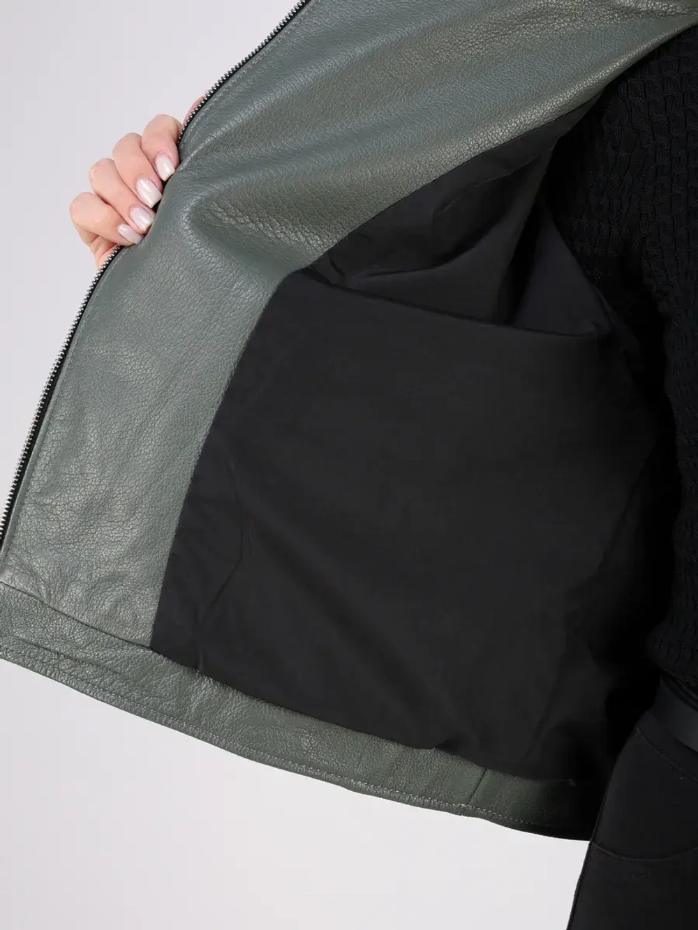 Кожаная куртка демисезонная косуха оверсайз