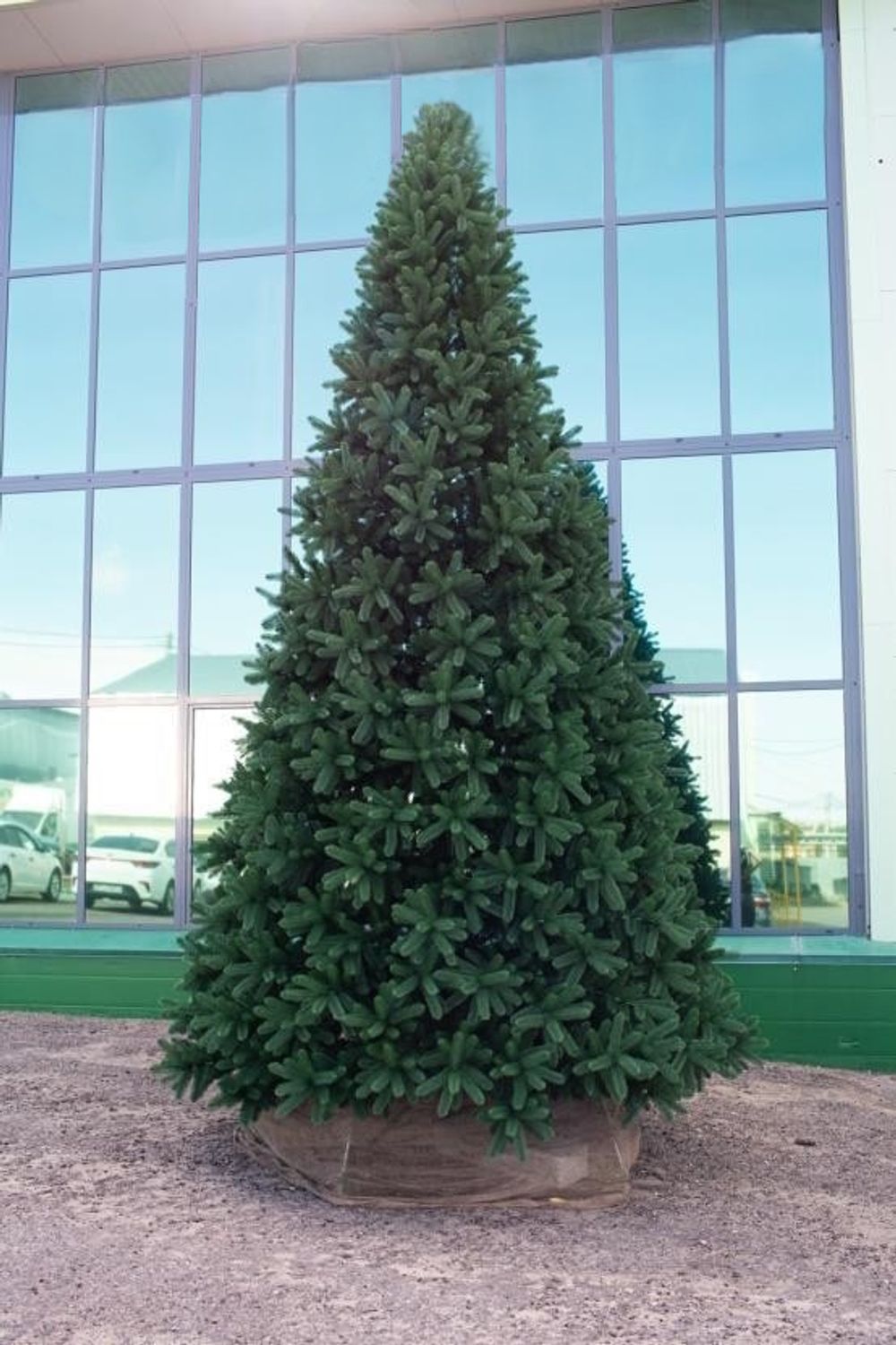 большая новогодняя елка искусственная. литая хвоя "Клеопатра" ствольная
