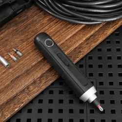 Отвертка аккумуляторная прямая Deli DL-DP04-E1B2 + набор бит 24шт + магнитный удлиннитель (3,6В, 2А/ч, 5Нм,реверс,подсветка, кейс)