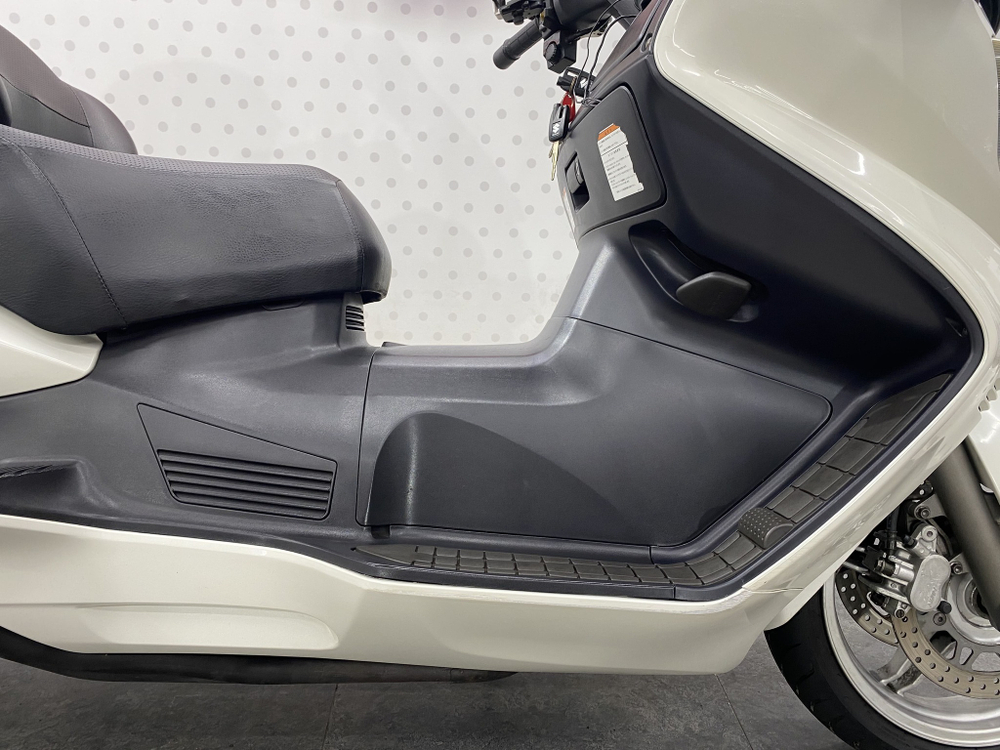 Suzuki Skywave 650 , 2002