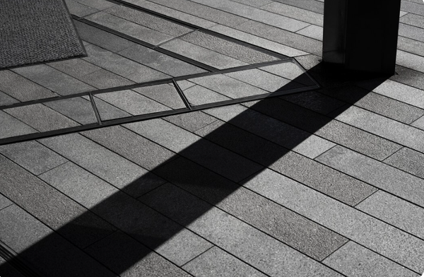 Современные технологии укладки брусчатки: тренды 2026 года