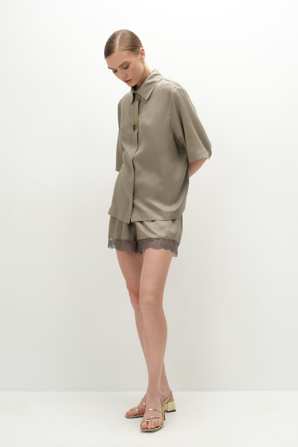 Рубашка струящаяся