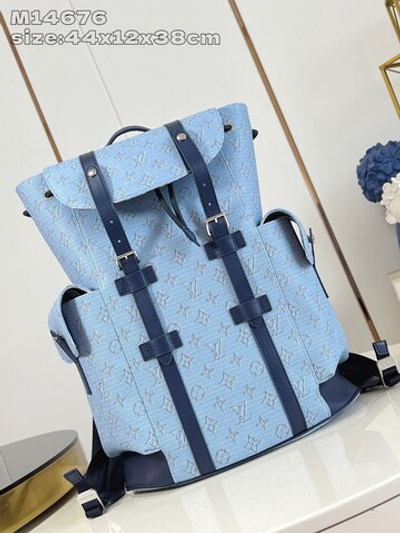 Louis Vuitton Christopher MM