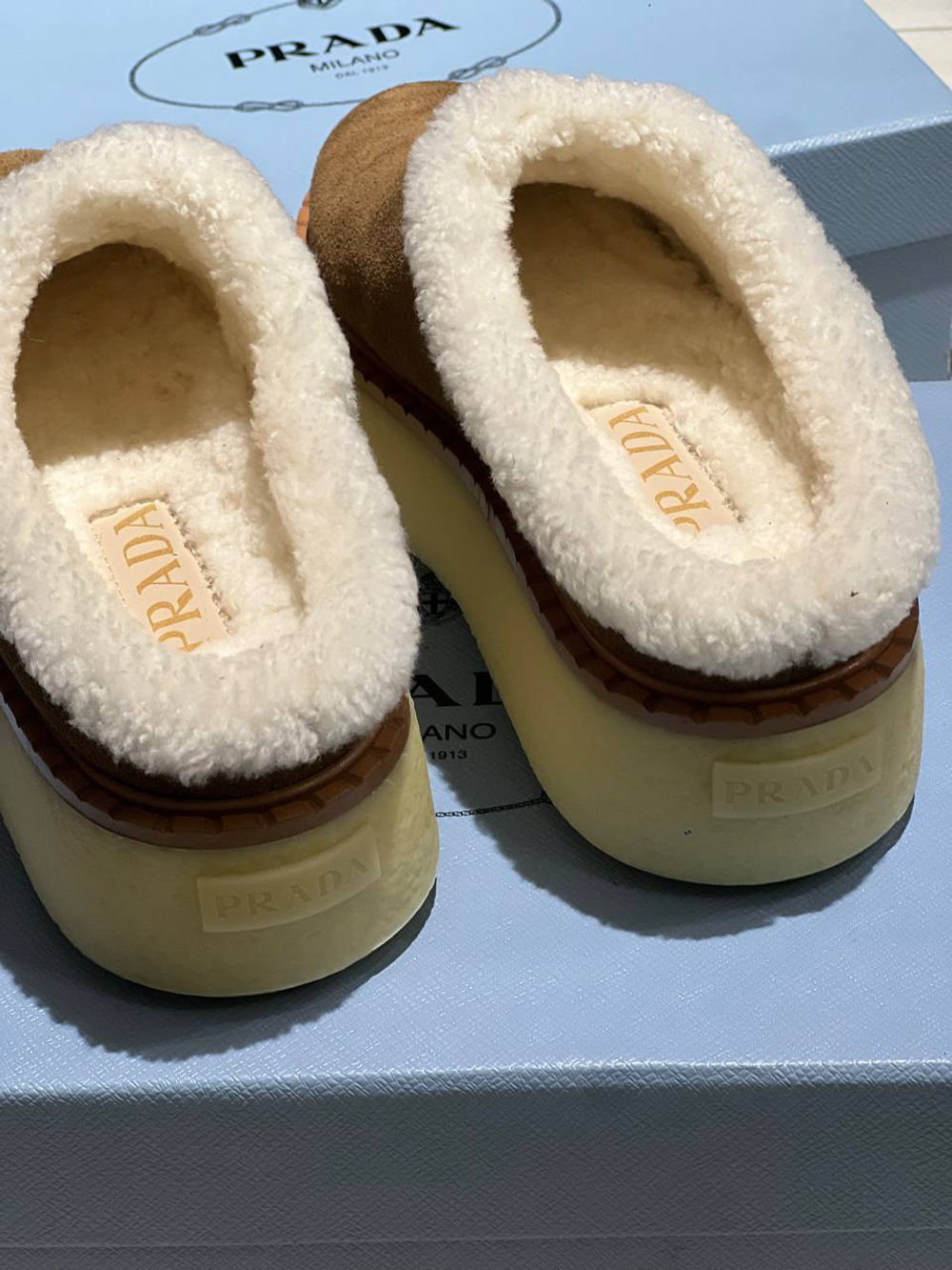 Мюли Prada