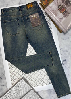 Джинсы Louis Vuitton