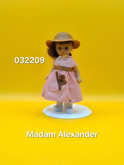 Коллекционная кукла Madame Alexander McDonalds 032209