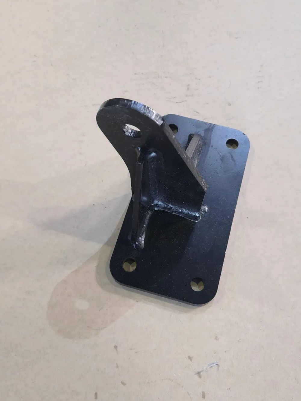 Кронштейн МАЗ двигателя правый (ОАО МАЗ)