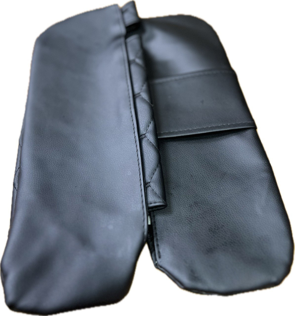 Чехлы на козырьки ЛАДА Ларгус, РЕНО Логан, Дастер, Сандеро (чёрная нить Рубин)