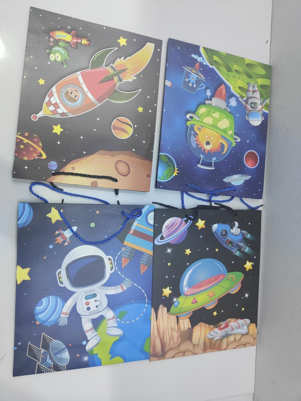 Пакет подарочный "Космос" 26*23*10см, ручки-лента, 4 цвета микс