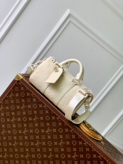 Louis Vuitton Keepall 25