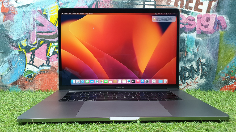 MacBook Pro Retina 15" 2019 i7/16 Gb/Radeon 4gb