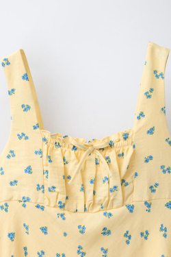 ZARA ПЛАТЬЕ С ЦВЕТОЧНЫМ ПРИНТОМ И РЮШАМИ, ПАСТЕЛЬНО-ЖЕЛТЫЙ