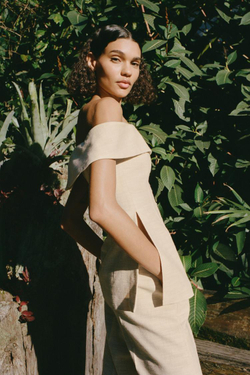 ZARA ТОП С ОТКРЫТЫМИ ПЛЕЧАМИ И БОКОВЫМИ РАЗРЕЗАМИ, СВЕТЛО-БЕЖЕВЫЙ