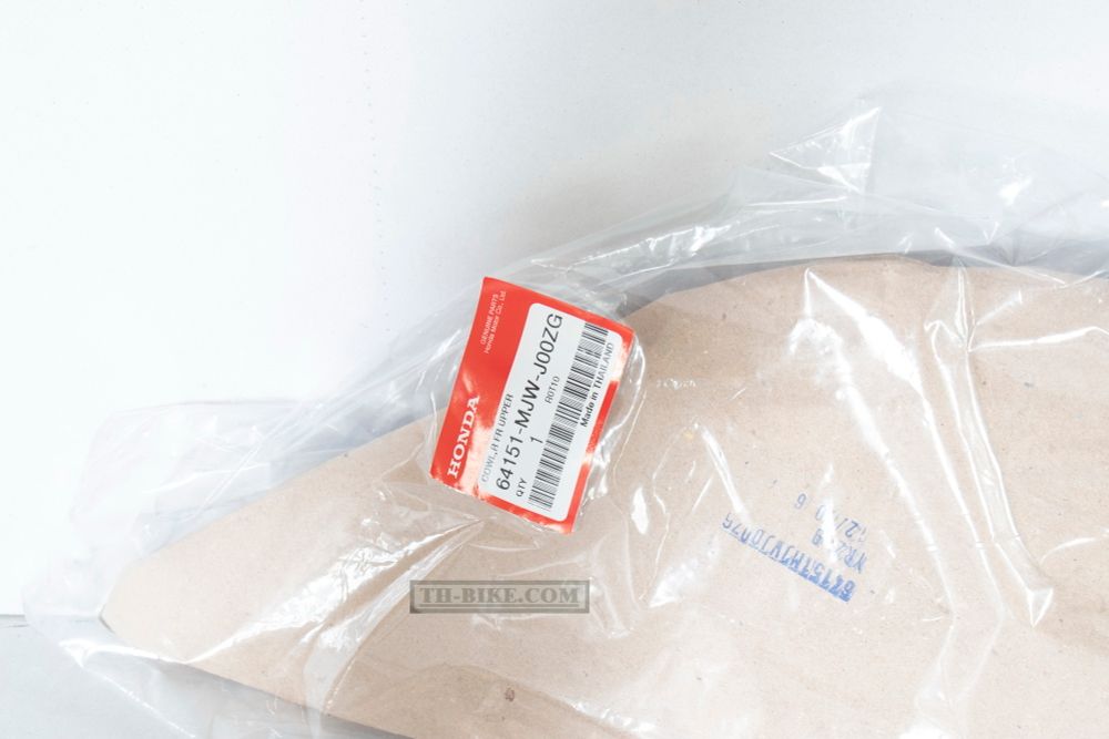 64151-MJW-J00ZG. COWL, R. FR. UPPER *YR249C*. Fairing Honda CBR500 2016-2018