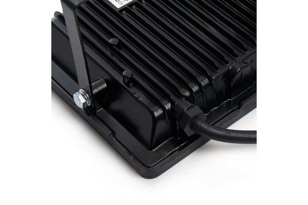 Прожектор LED SFL90-50 IP65 50W 6400K черный SAFFIT