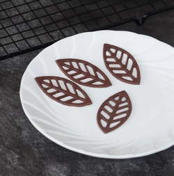 Силиконовый мат для отливки шоколада «Листочки»