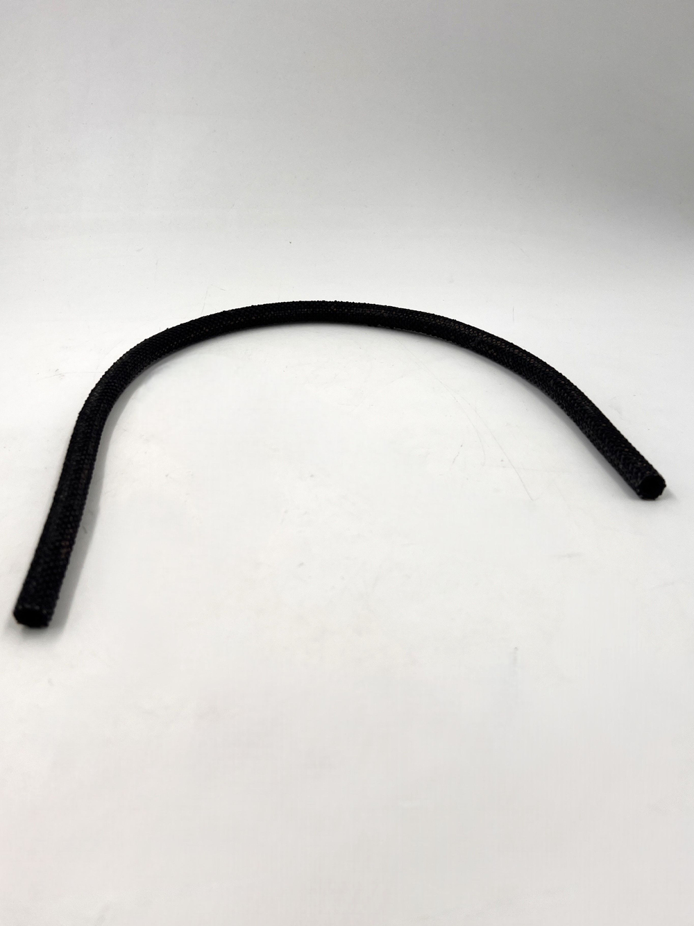 Шланг маслобензостойкий усиленный 680 мм