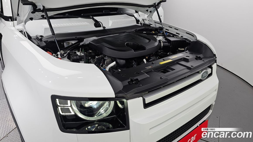 Land Rover Defender (L663) 110 D250 SE (12.2022)