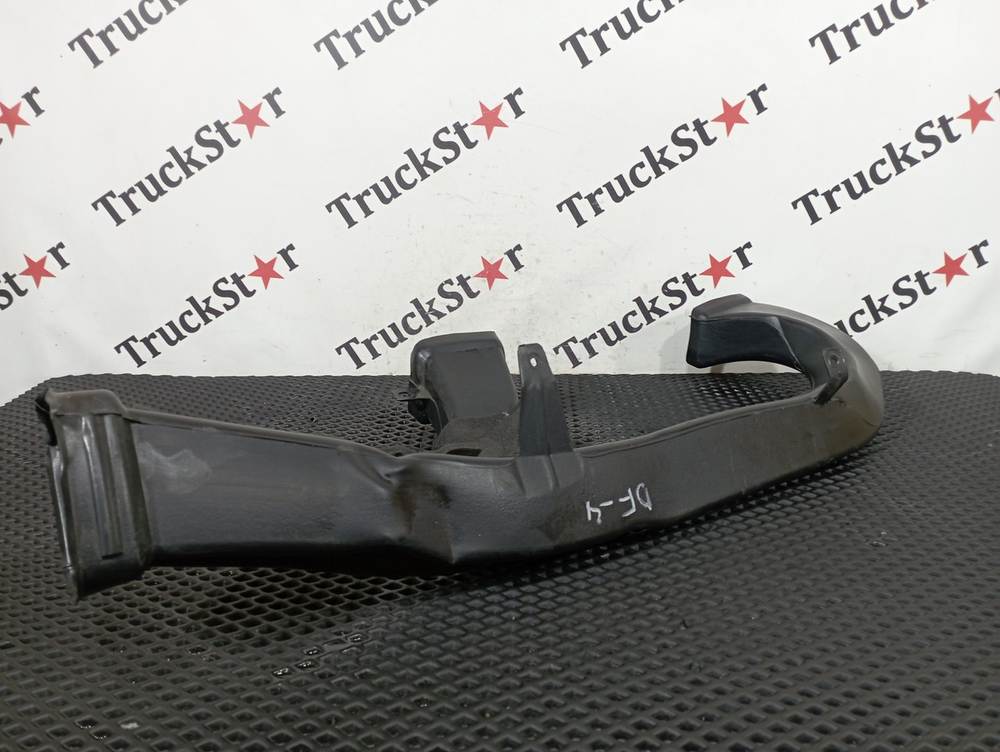 Воздуховод отопителя