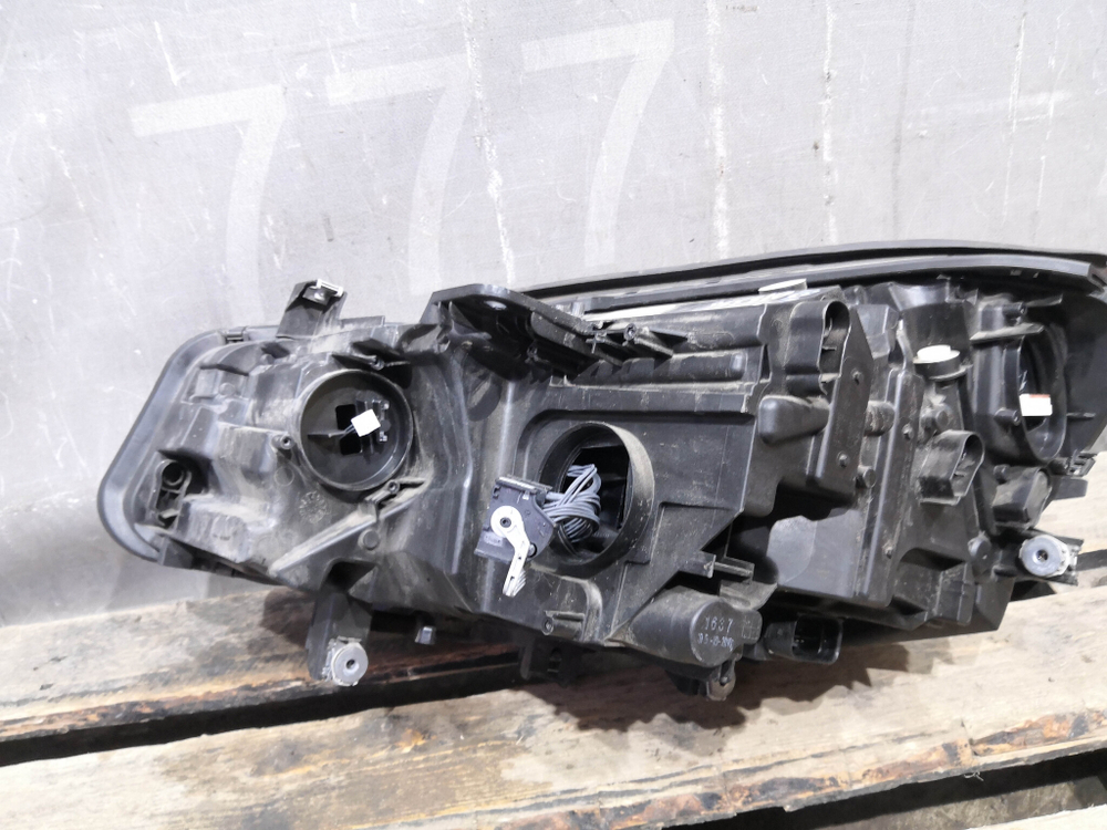 Фара правая LED BMW 2-Series  Active Tourer F45 18-22 Б/У Оригинал 873864204