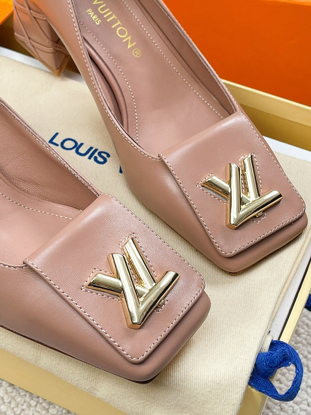 Louis Vuitton Shake Pump
