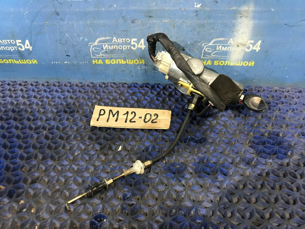 Замок зажигания NISSAN LIBERTY 1999