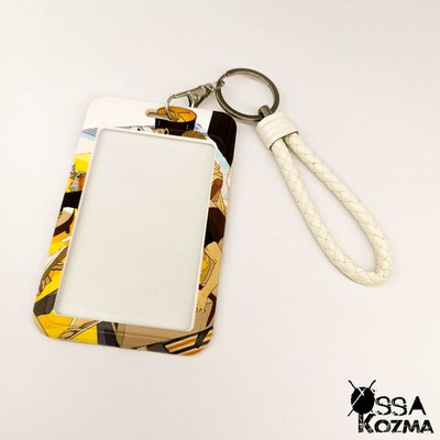 Кардхолдер Мо Гуань Шань и Хэ Тянь