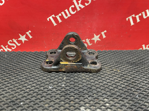 Кронштейн рессоры передней