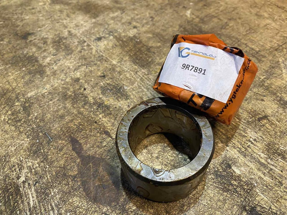 Втулка 9R-7891