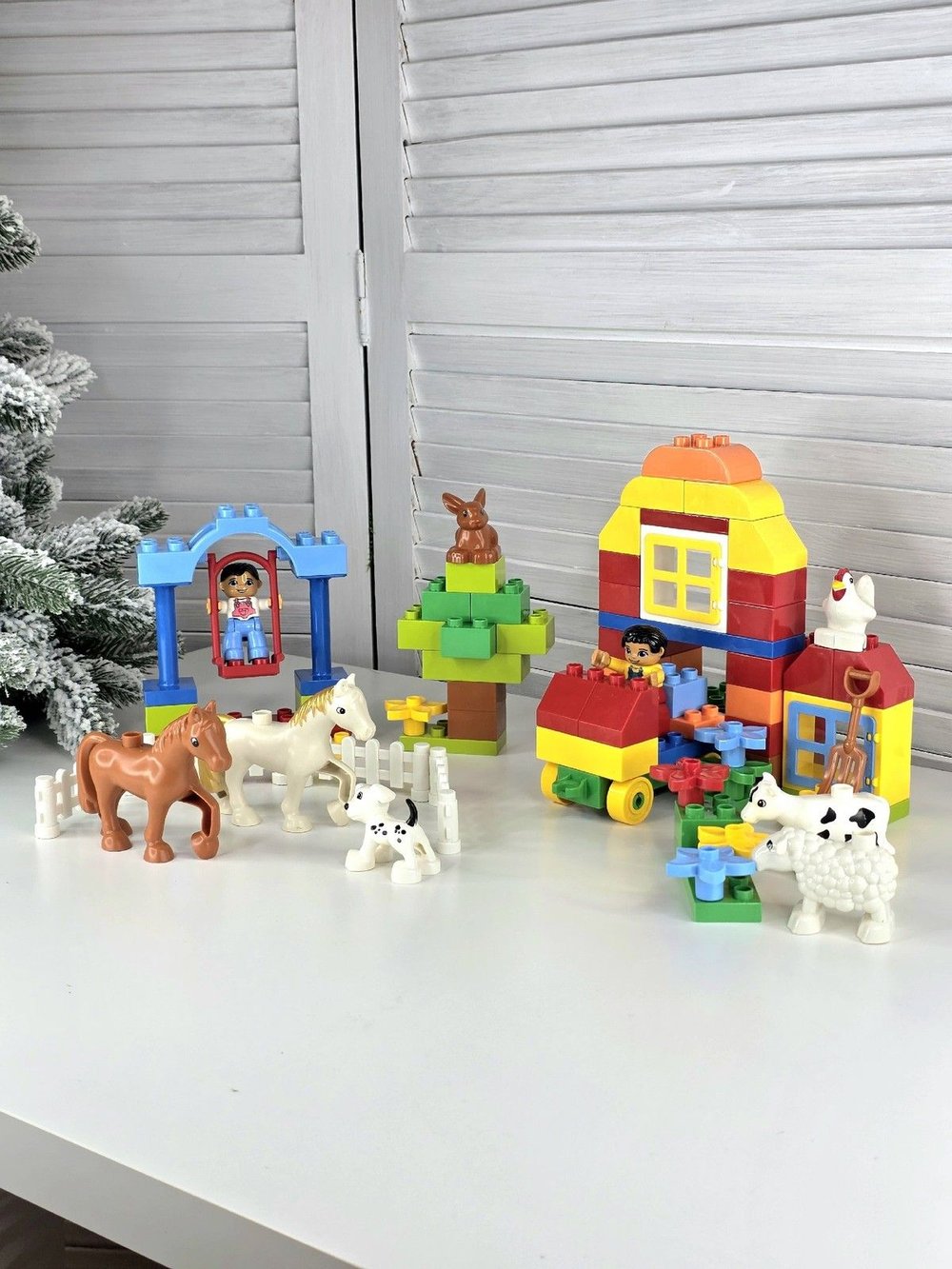 Конструктор блочный 100 деталей со столиком (100816232)