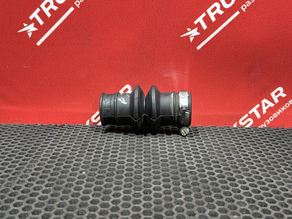 Патрубок компрессора