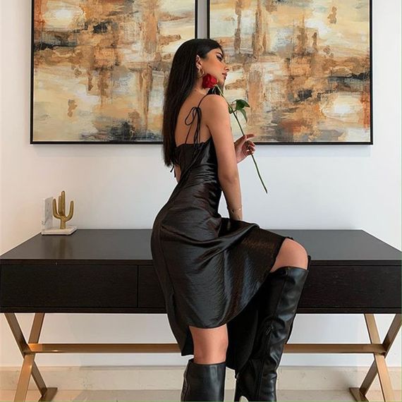 Qadın üçün don ipək qara bağlamalı