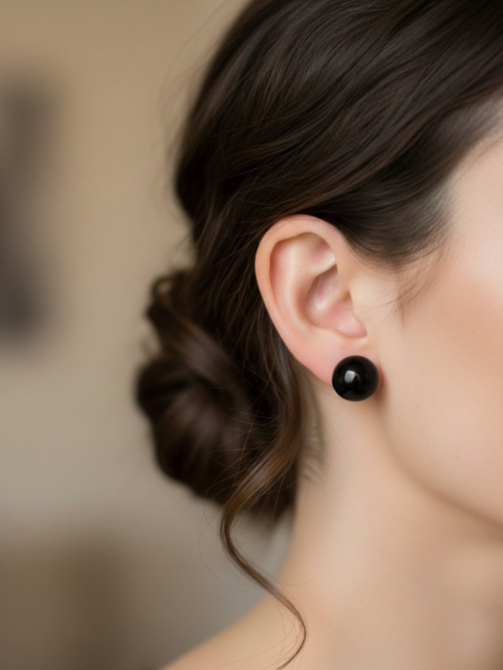 Серьги-гвоздики Шар черный. Бижутерия