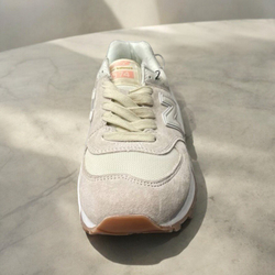 New Balance 574 • Space Pink Angora