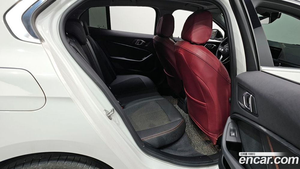 BMW 1 Series (F40) 118d Sports (04.2020)