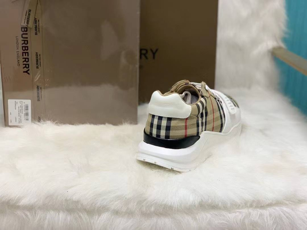 Кроссовки Burberry
