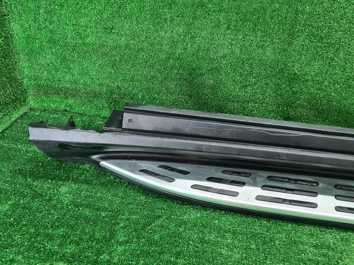 Накладка порога левая Mercedes GLS x167 (2019-н.в.)