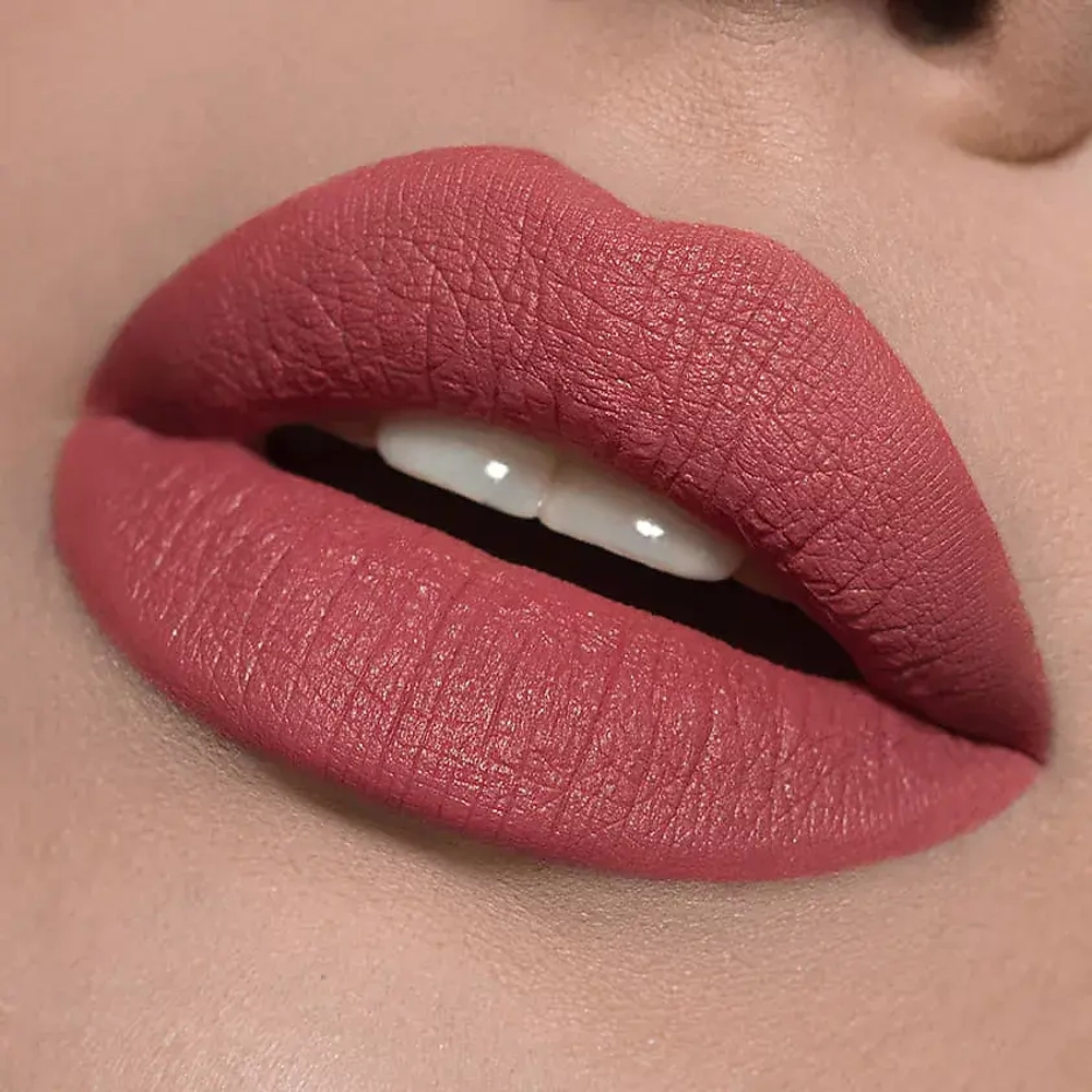 Губная помада LuxVisage Pin-up ultra matt 4.5 гр