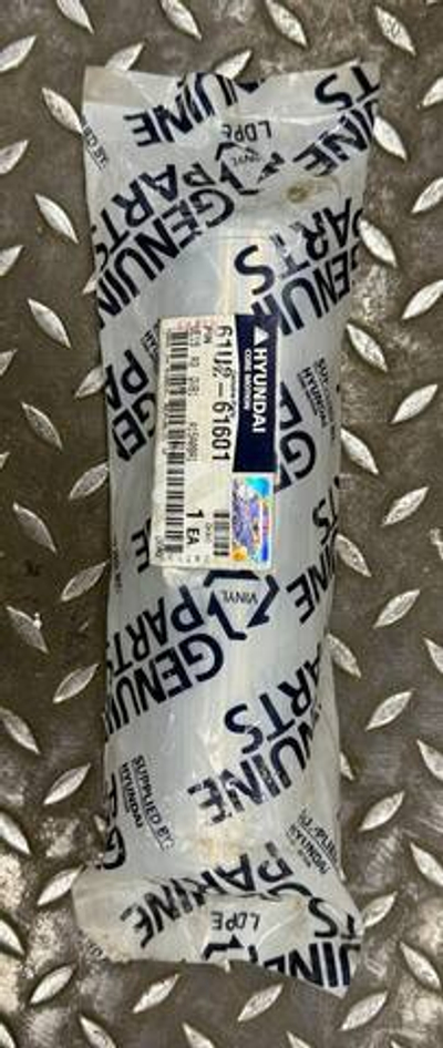 Палец 61U2-61601