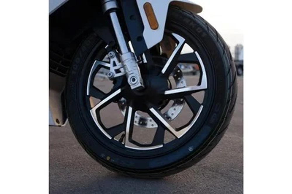 Электромотоцикл QJ MOTOR RX (5 кВт)