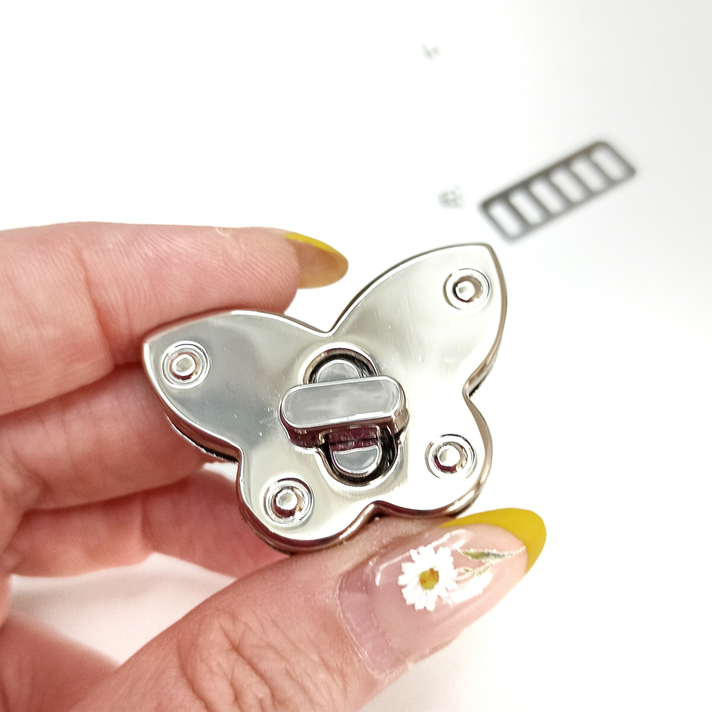 Замок вертушка на винтах Бабочка Серебро