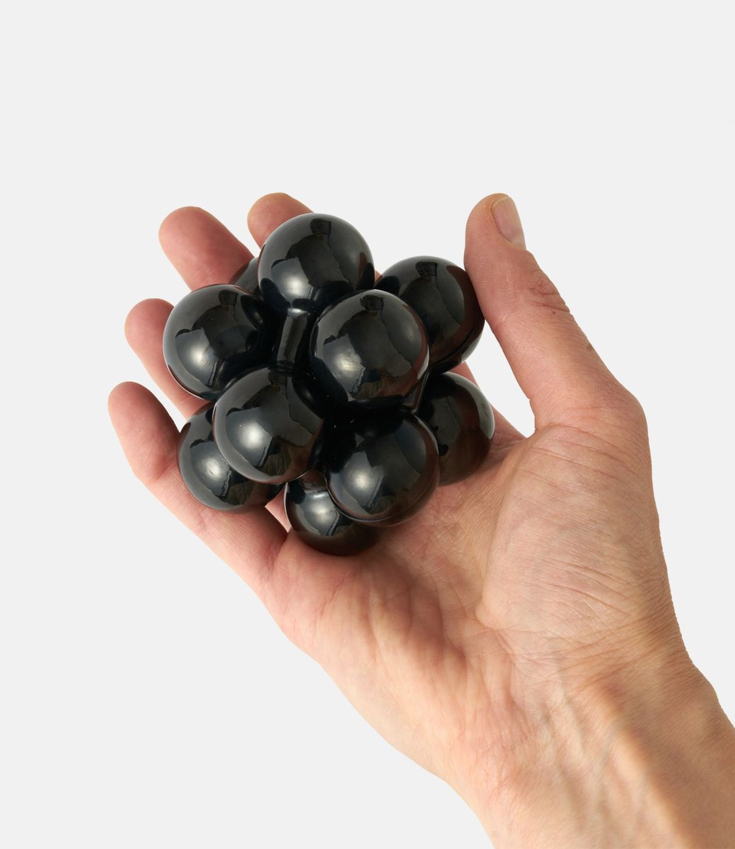 Curio Atom Black — механическая головоломка